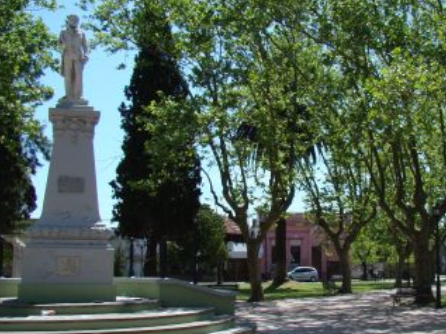 Plaza Belgrano, Ensenada, Buenos Aires, Argentina Plaza Belgrano, Ensenada, Buenos Aires, Argentina