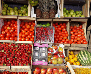 GE la fruta local1 300x245