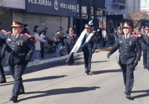 GE Bomberos Voluntarios de Ensenada Desfile 300x210