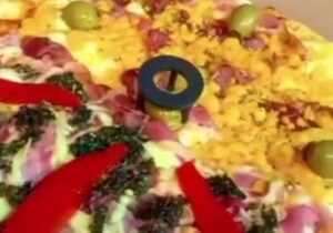 GE La Divina Pizza y Empanadas 2 300x210